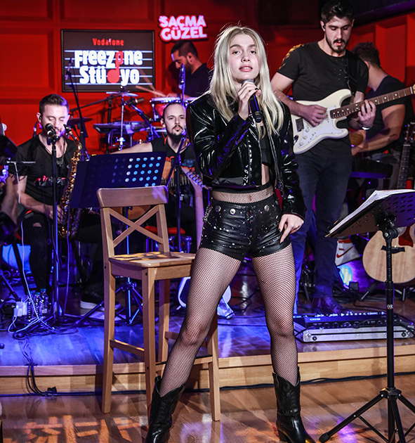ALEYNA TİLKİ - FREEZONE ONLINE CONCERT